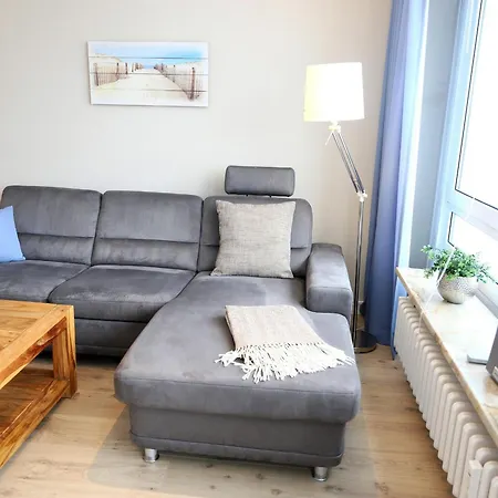 Im Zentrum Von Gelegene Mit Westbalkon Und Schoenem Ausblick Westerland