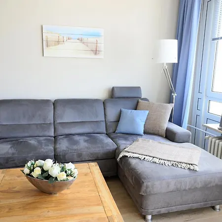 Im Zentrum Von Gelegene Mit Westbalkon Und Schoenem Ausblick *