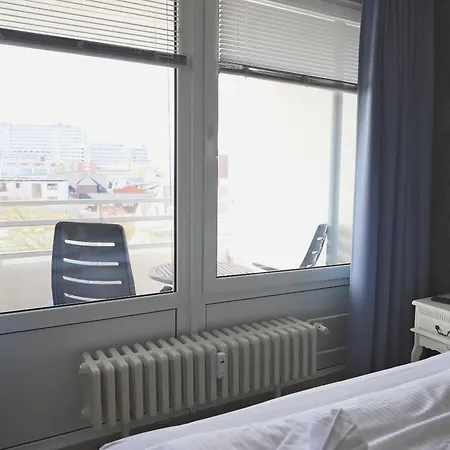 Im Zentrum Von Gelegene Mit Westbalkon Und Schoenem Ausblick Apartament *